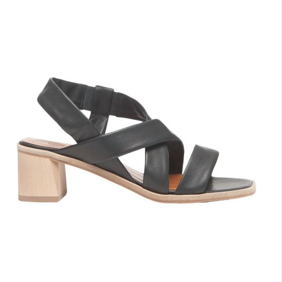 Coclico Jade Leather Sandal - Picture 2 of 3